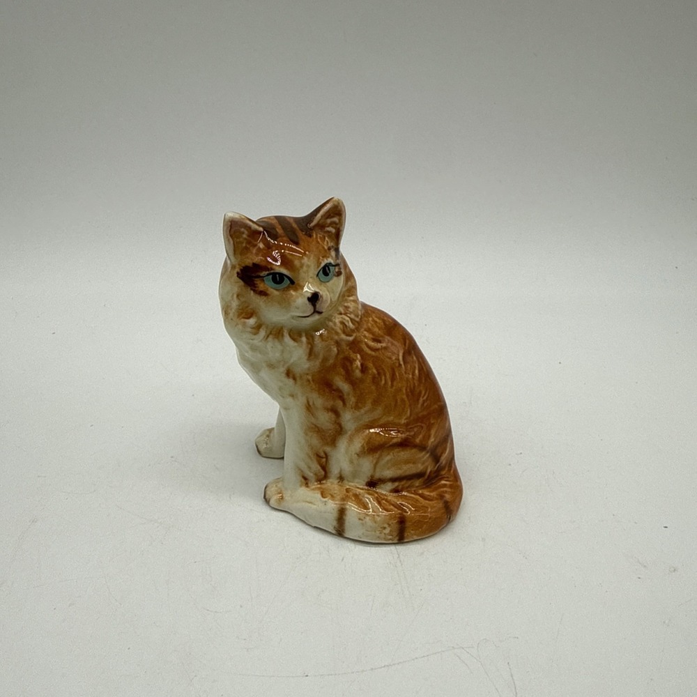 Orange Tabby Cat Ceramic Figurine Blue Eyes Glazed Sitting Porcelain Vintage 3"